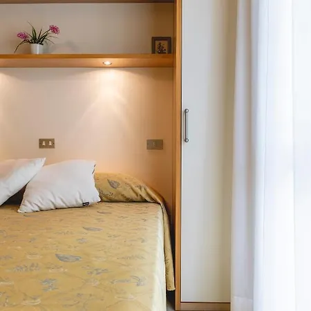Hotel Loretta & Dependance Cervia